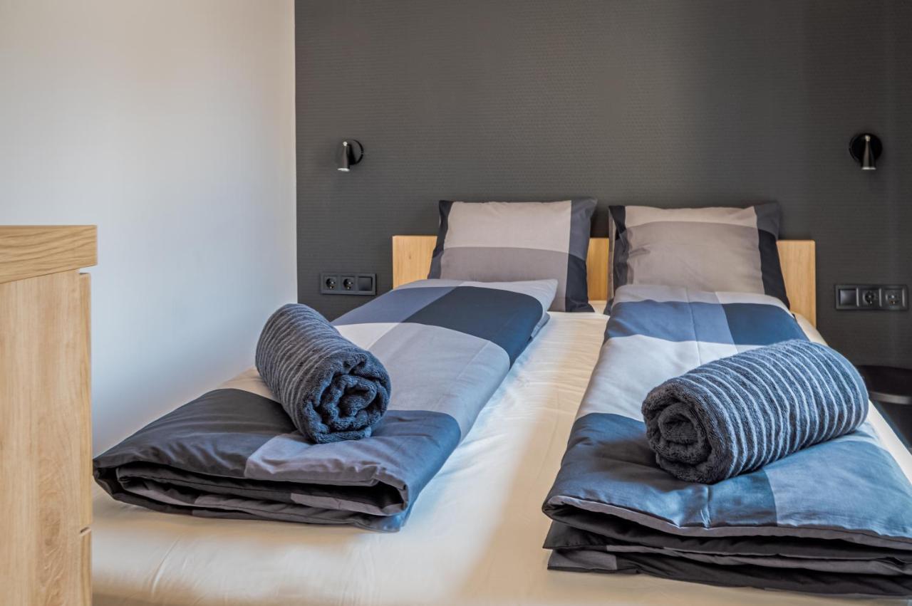 H&H Apartments Poroszló מראה חיצוני תמונה